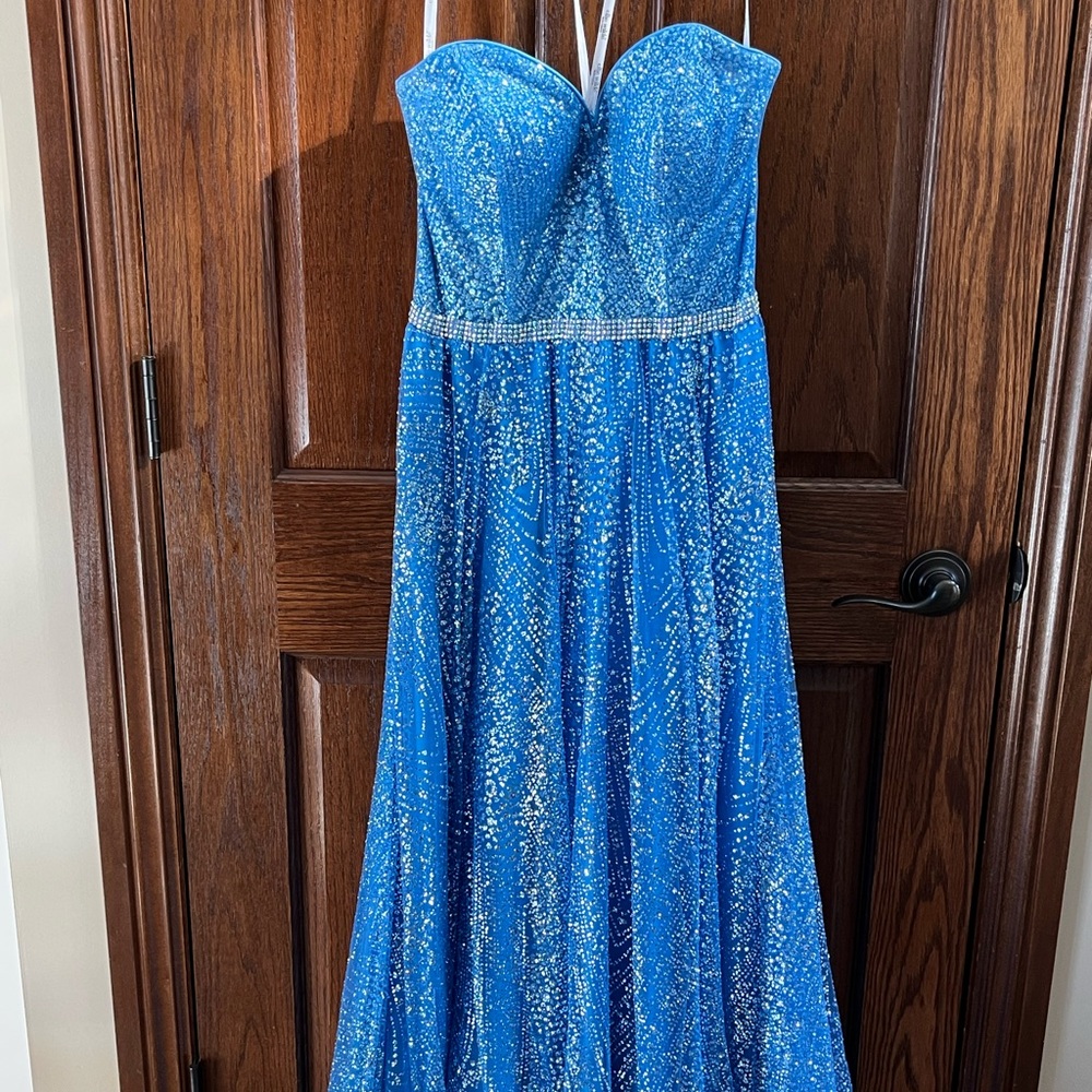 Ellie Wilde Mon Cheri formal dress (6)